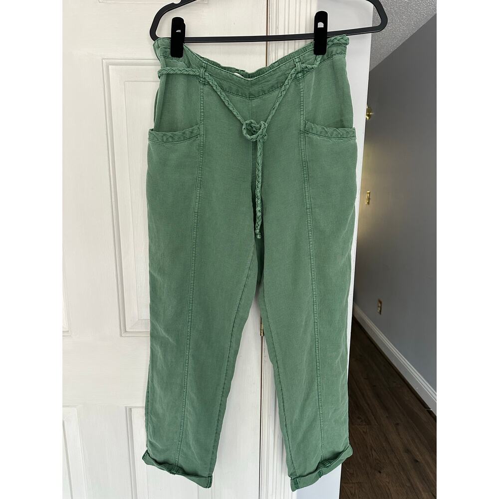 EUC C&C California Green Linen Blend Cuffed Capris Sz Medium Rope Belt